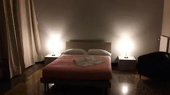 Check-inn Centro 3* Janov